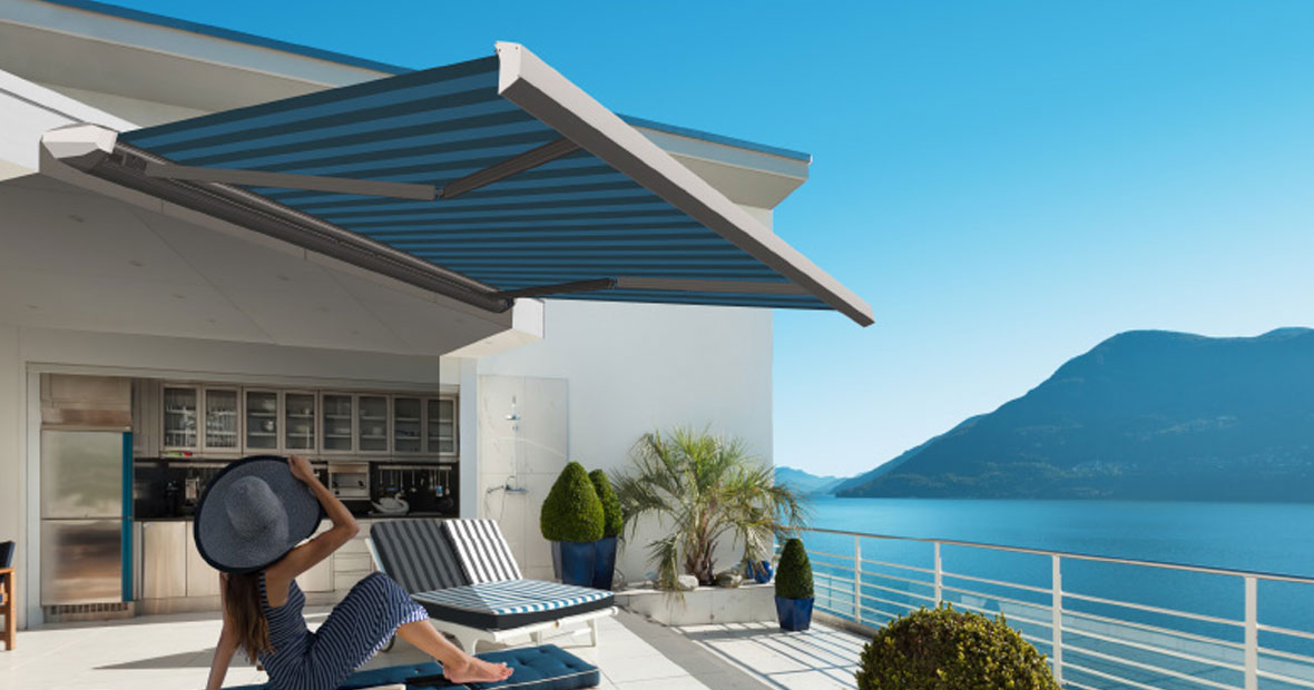 store extérieur pour fenêtre